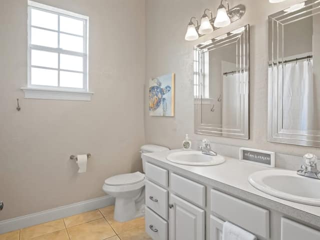 Real estate photograph — res extra 089, Orlando FL
