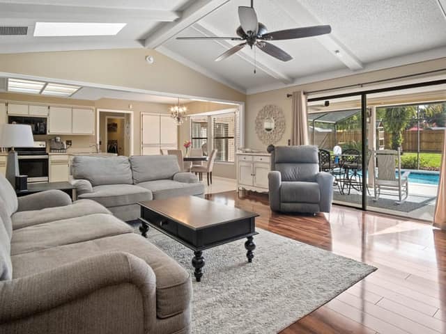 Real estate photograph — res extra 108, Orlando FL