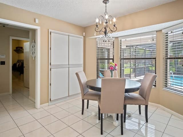 Real estate photograph — res extra 110, Orlando FL