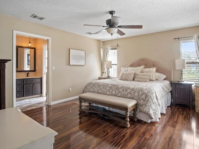 Real estate photograph — res extra 114, Orlando FL