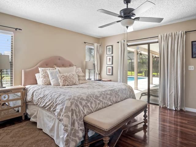 Real estate photograph — res extra 115, Orlando FL